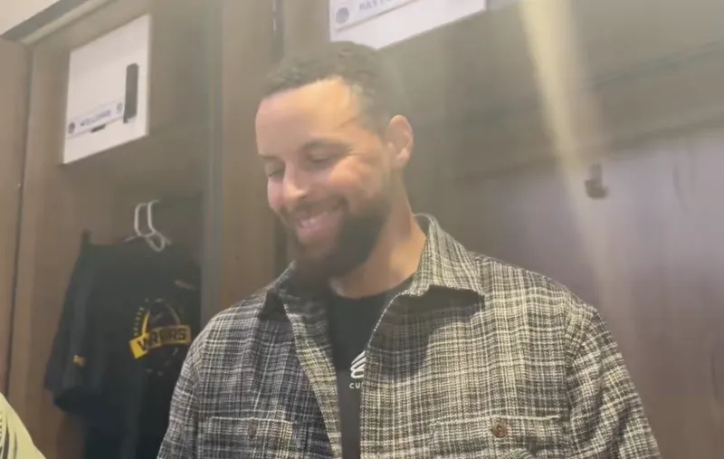 开云-库里：很庆幸还能打附加赛，希望能把这个赛季延续下去